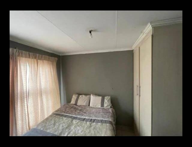 4 BEDROOM HOUSE FOR SALE IN LOTUS GARDENS